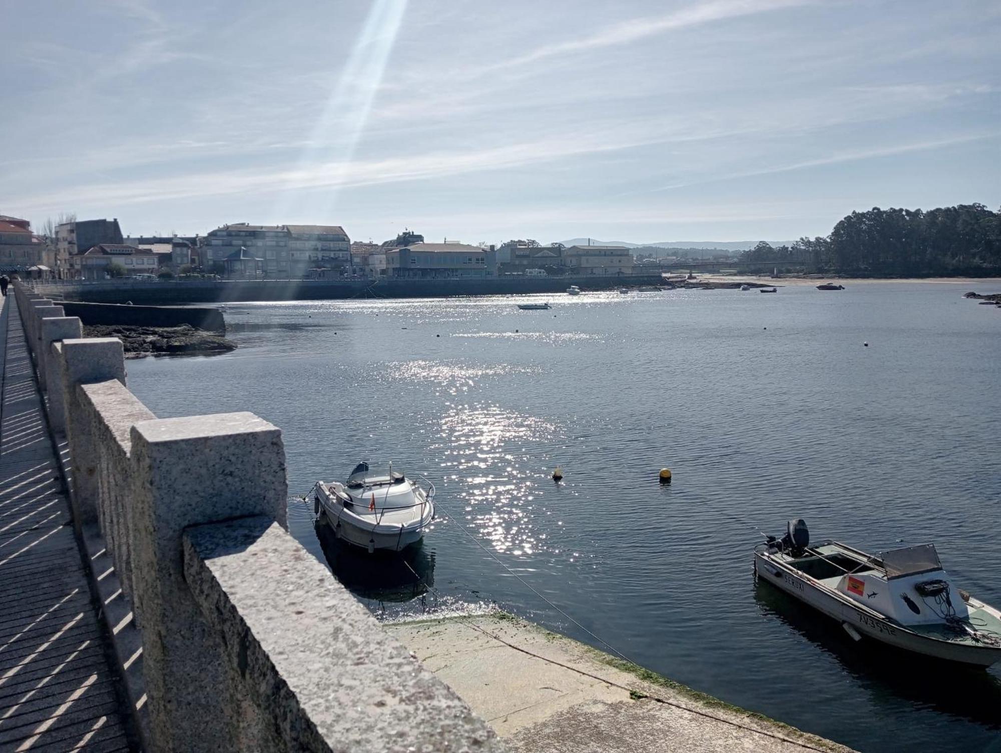 ビラノーバ・デ・アロウサ Casita Puerto Maritimoヴィラ エクステリア 写真