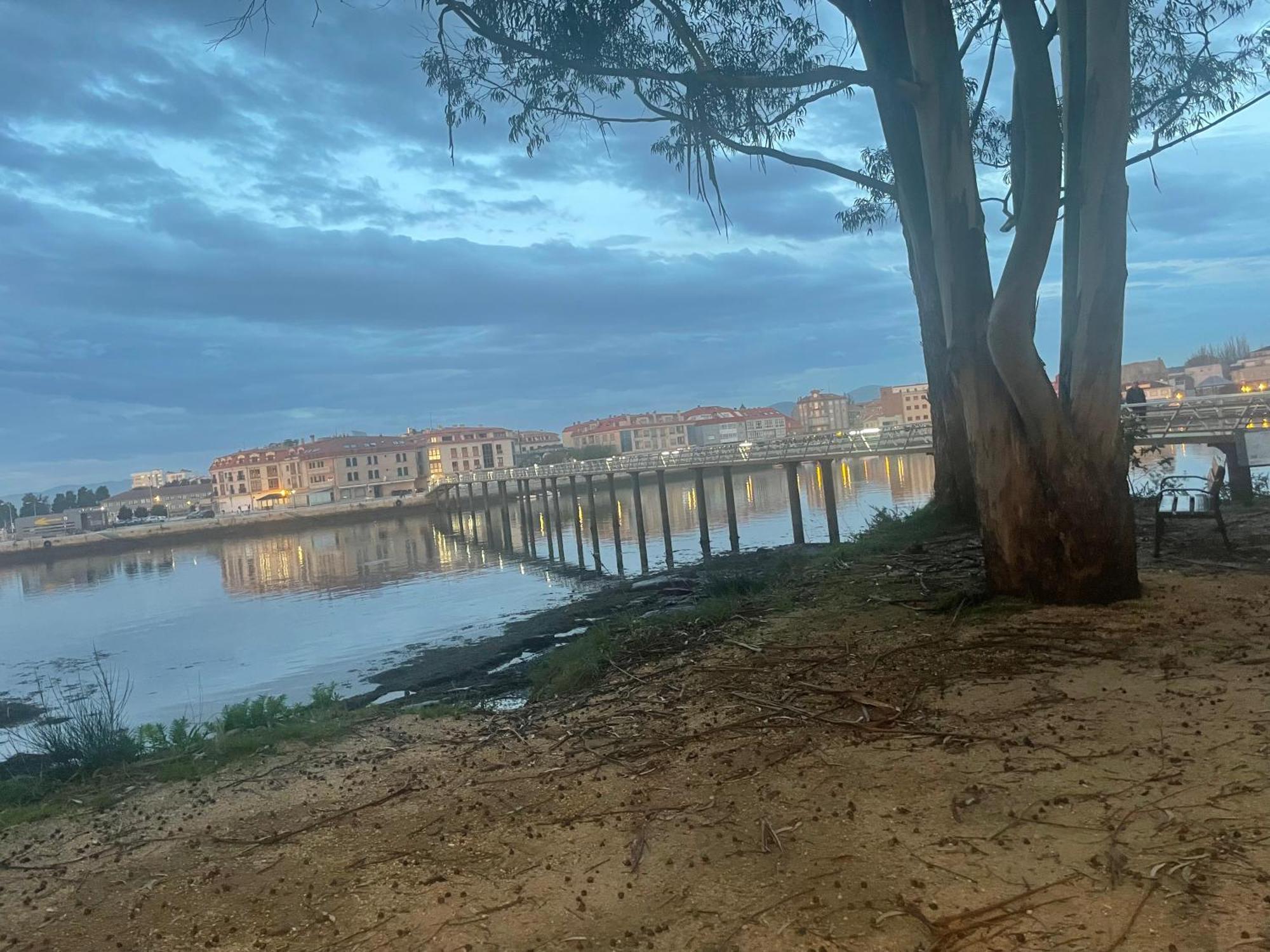 ビラノーバ・デ・アロウサ Casita Puerto Maritimoヴィラ エクステリア 写真